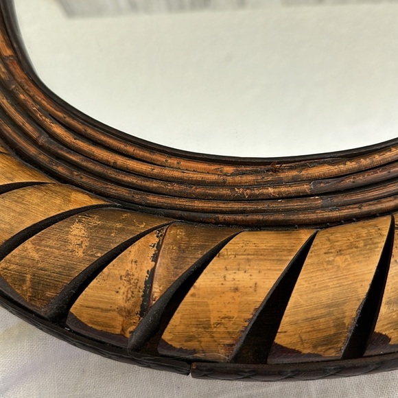 Vintage Bamboo and wood round mirror - Picture 6 of 8